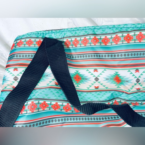 Blue CANYON SKY Aztec Design Insulated Tote Bag Soft Cooler Handle Zip 18" x 14" - Picture 5 of 5